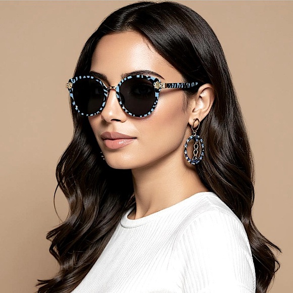 prive revaux Accessories - Prive Revaux The Timeless sunglasses